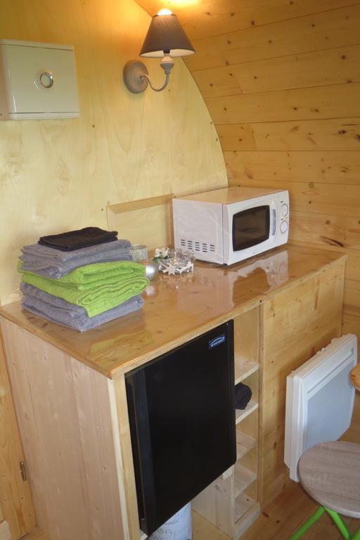 Hotel Camping Ferme Des Saules Bailleul  Zimmer foto