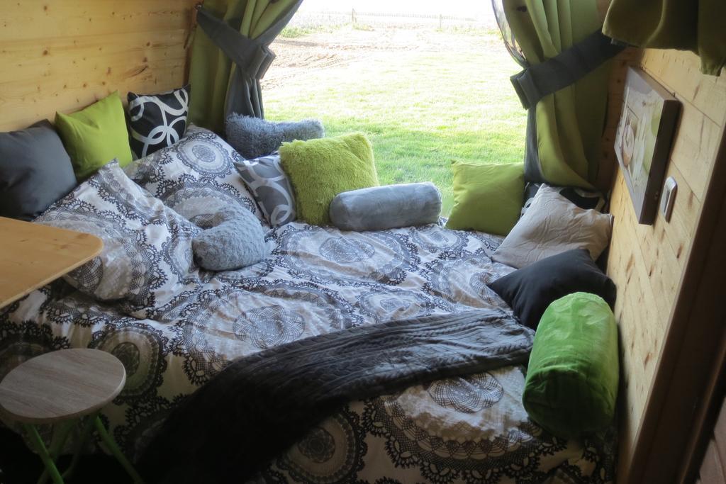 Hotel Camping Ferme Des Saules Bailleul  Zimmer foto